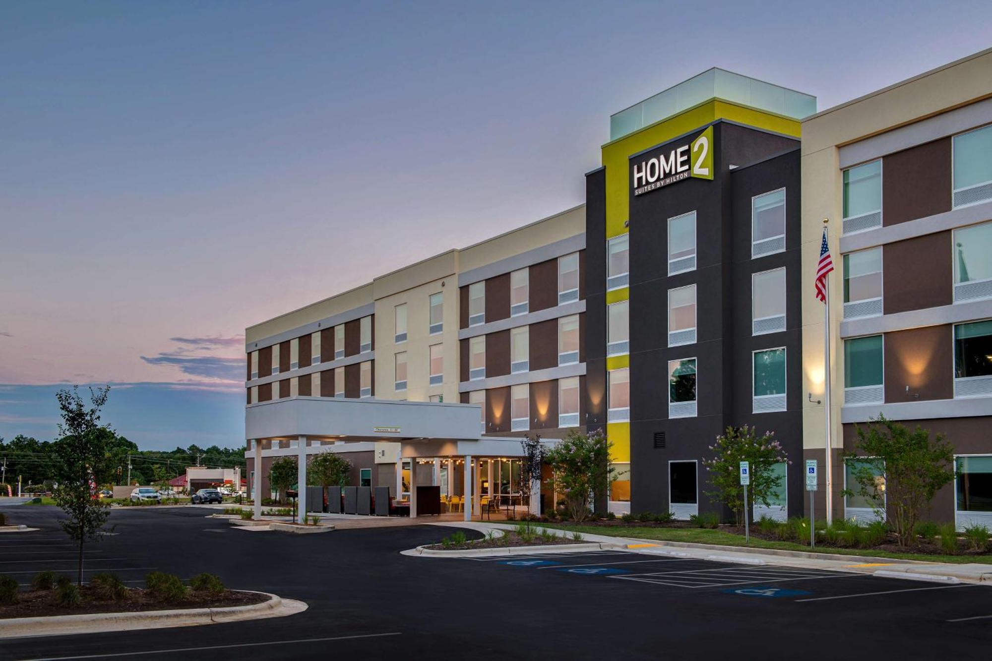 Home2 Suites By Hilton Fayetteville North Exterior photo